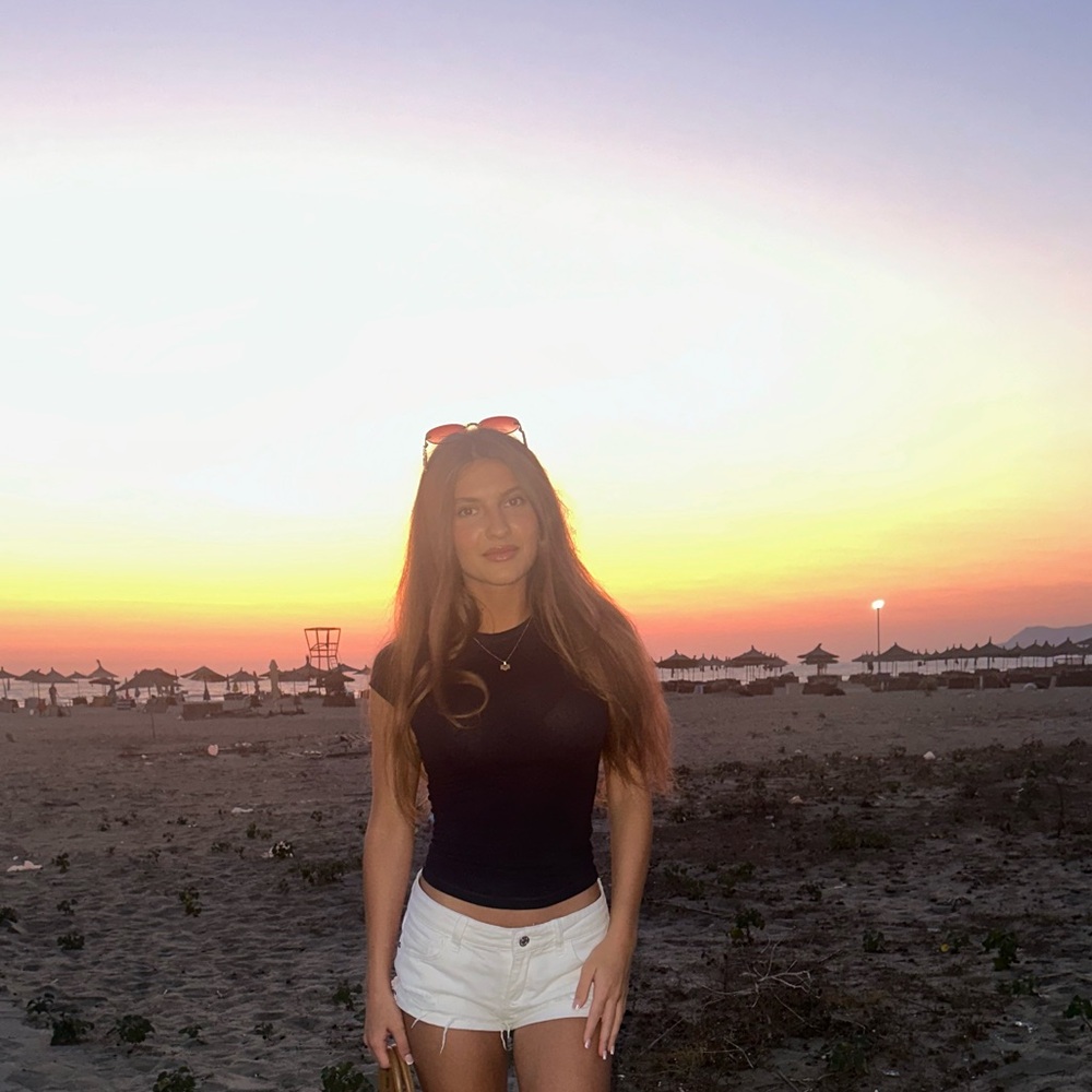 Meet your Posher, Jennah